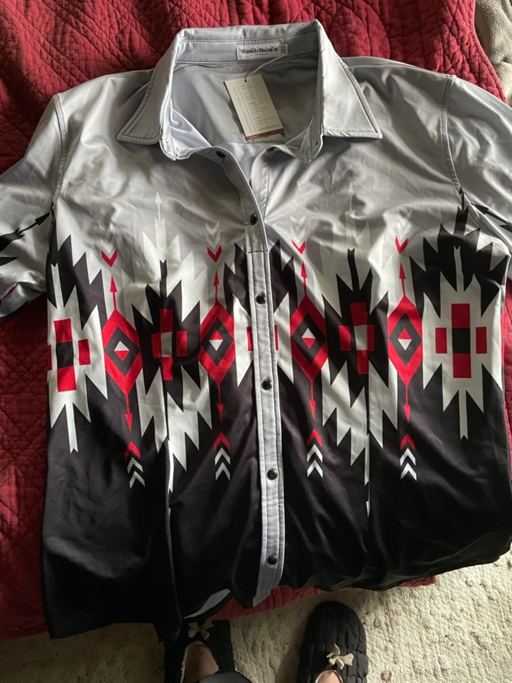 Silver & Black Geometric Button-Up Women's Top - Unbranded